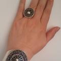 Multaka Volunteer Rachida hand with silver bracelet and rings 1 