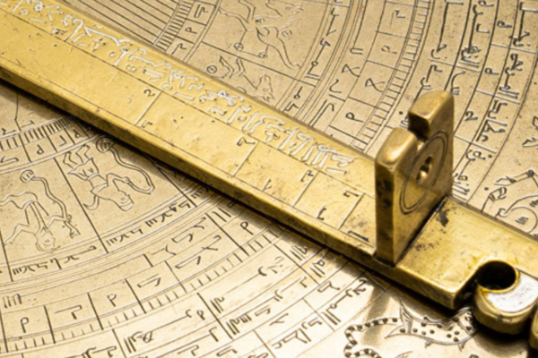 37148 Astrolabe with lunar mansions (Back detail) 1800 x 840 px