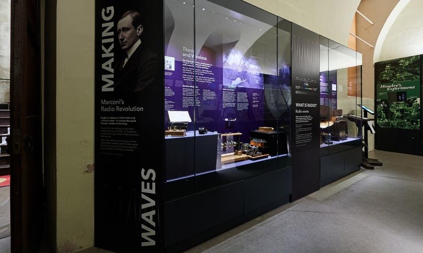 Making Waves display, Basement Gallery, History of Science Museum, Oxford