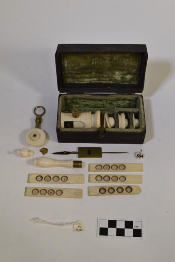 Screwbarrel Microscope, by Wilson?, English, Early 18th Century?(inv 47088)